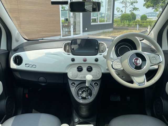 フィアット ５００ ツインエア ドルチェヴィータ 宮崎県 2022(令4)年 3.4万km 白 禁煙車/ガラスルーフ/純正ディスプレイオーディオ/（Bluetooth/AM/FM/USB）/USB入力端子/ETC/純正前後ドライブレコーダー/ステアリングリモコン/パドルシフト/クルーズコントロール/ハーフレザーシート/アイドリングストップ/純正HIDヘッドライト/純正フロアマット/純正15インチアルミ