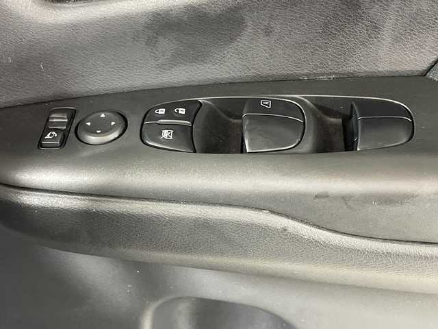 日産 セレナ ハイウェイスター 福岡県 2020(令2)年 5.8万km ダイヤモンドブラック 純正メモリナビ/・CD/DVD/BT/フルセグTV/・全方位モニター/フリップダウンモニター/エマージェンシーブレーキ/ブラインドスポットモニター/コーナーセンサー/両側パワースライドドア/前方ドライブレコーダー/LEDヘッドライト/・オートライト/ETC/リアサンシェード/純正フロアマット/ドアバイザー