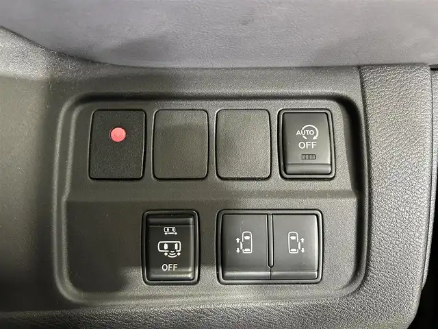 日産 セレナ ハイウェイスター V 佐賀県 2020(令2)年 5.8万km ダイヤモンドブラック 純正10インチナビ/CD/DVD/Bluetooth/フルセグTV/全方位モニター/フリップダウンモニター/エマージェンシーブレーキ/ブラインドスポットモニター/コーナーセンサー/両側パワースライドドア/前方ドライブレコーダー/LEDヘッドライト/オートライト/ETC/リアサンシェード/純正フロアマット/ドアバイザー