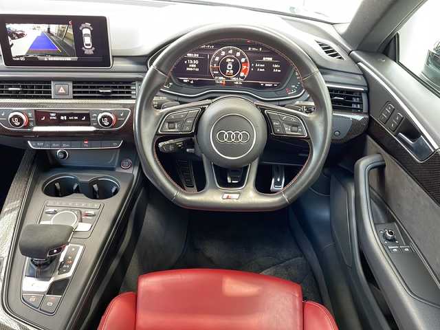 アウディ Ｓ５ 愛知県 2018(平30)年 9.2万km ミトスブラックメタリック /正規ディーラー車//禁煙車//バーチャルコックピット//後期型グリル//メーカーメモリナビ//フルセグTV/BT/AM/FM/CD/DVD/SD/USB/AUX//バックカメラ//ビルトインETC2.0//ドライブレコーダー//前席パワーシート//運転席シートメモリー//前席シートヒーター//前席マッサージ機能付き//赤革シート//カーボンインテリア//ESC//純正20インチAW//ACC//パーキングエイド//パークアシスト//エフィシェントアシスト//サイドアシスト//アウディプレセンス//アクティブレーンアシスト//電格オートリトラクタブルミラー//LEDオートライト//F・Rフォグ//オートハイビーム//革巻きステアリング//パドルシフト//ステアリングスイッチ//12V・USB電源//スマートキー//保証書/取説/記録簿R1-R3　R5-R6//スペアキー有//純正19インチAW有//純正グリル有