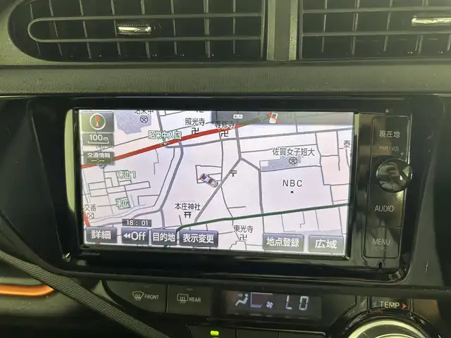 トヨタ アクア X－URBAN 佐賀県 2015(平27)年 9.2万km フレッシュグリーンマイカメタリック 純正7型ナビ/フルセグTV/CD/DVD/FM/AM/バックカメラ/ハーフレザーシート/シートヒーター/横滑り防止装置/ビルトインETC/アイドリングストップ/LEDヘッドライト/フォグランプ/オートライト/ウィンカーミラー/電動格納ミラー/純正16インチAW/シートリフター/プッシュスタート/スマートキー/フロアマット/ルーフレール