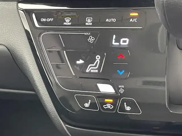 三菱 デリカミニ T プレミアム 愛知県 2025(令7)年 0.1千km 緑 届出済未使用車/純正９インチディスプレイオーディオ/デジタルインナーミラー/アラウンドビューモニター/マイパイロット/パドルシフト/両側パワースライドドア/レーダークルーズコントロール/シートヒーター/LEDオートライト/フォグランプ/ステアリングヒーター/ETC/コーナーセンサー/純正アルミホイール/ハーフレザーシート/禁煙車