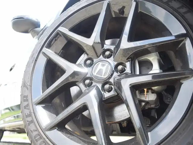 ホンダ シビック RS 兵庫県 2024(令6)年 0.1万km 黒 純正9型ナビ/バックモニター/ETC2.0/BOSEサウンドスピーカー/パワーシート/シートヒーター/ハーフレザーシート/置くだけ充電/純正アルミホイール/LEDヘッドライト/オートライト