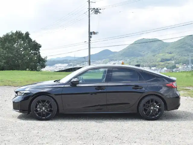 ホンダ シビック RS 兵庫県 2024(令6)年 0.1万km 黒 純正9型ナビ/バックモニター/ETC2.0/BOSEサウンドスピーカー/パワーシート/シートヒーター/ハーフレザーシート/置くだけ充電/純正アルミホイール/LEDヘッドライト/オートライト