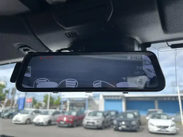 クライスラー・ジープ ラングラー アンリミテッド サハラ 滋賀県 2021(令3)年 5.7万km 白 スマートキー/プッシュスタート/自動緊急ブレーキ/ブラインドスポットモニター/クルーズコントロール(追従式)/黒革シート/・前席シートヒーター・ハンドルヒーター/純正メモリナビ/【Bluetooth・USB・AUX】/ALPINEサウンドシステム/フルセグTV/AppleCarPlay/バックカメラ/・フロントカメラ/ETC/ドライブレコーダー(前後)/LEDヘッドランプ/フォランプ/社外デジタルミラー