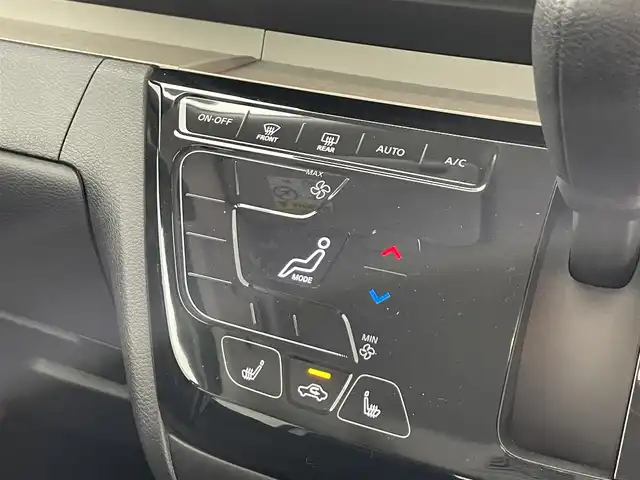 三菱 デリカミニ T プレミアム 滋賀県 2025(令7)年 0.1千km パールⅡ 未使用車/純正9インチディスプレイオーディオ/Bluetooth/AppleCarPlay/AndoroidAuto/全方位カメラ/両側電動スライド/ハーフレザー/4WD/クリアランスソナー/LEDヘッドライト/オートライト/オートハイビーム/レーンキープ/衝突軽減/シートヒーター（D/N）/ステアリングヒーター/ヒルディセントコントロール/電動パーキングブレーキ/オートブレーキホールド/DiM/パドルシフト/MI-PILOT/プッシュスタート/スマートキー/ステアリングリモコン