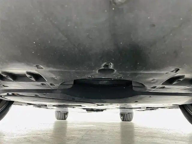 トヨタ カムリ G レザーパッケージ 福島県 2022(令4)年 1.9万km プラチナホワイトパールマイカ トヨタセーフティセンス/・アダプティブクルーズコントロール/・レーントレーシングアシスト/・レーンディパーチャーアラート/・オートマチックハイビーム/・衝突被害軽減ブレーキ/純正ディスプレイオーディオ/・ナビ/フルセグTV/BT/USB/Miracast/FM/AM/・バックカメラ/・アラウンドビューモニター/・ビルトインETC/・社外ドライブレコーダー（前後）/レザーシート/・D+N席シートヒーター/・D+N席パワーシート/革巻きステアリング/・ステアリングスイッチ/電動リアゲート/電子パーキング/・オートブレーキホールド/プッシュスタート/・スマートキー/・スペアキー1本/純正エンジンスターター(動作確認済)/電動格納ミラー/・オートミラー/・ウィンカーミラー/積込みスタッドレスタイヤ（215/55R17）/・社外AW(ECO FORME)/純正フロアマット/純正ドアバイザー