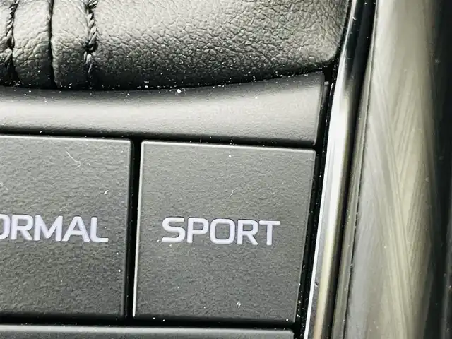 トヨタ カムリ G レザーパッケージ 福島県 2022(令4)年 1.9万km プラチナホワイトパールマイカ トヨタセーフティセンス/・アダプティブクルーズコントロール/・レーントレーシングアシスト/・レーンディパーチャーアラート/・オートマチックハイビーム/・衝突被害軽減ブレーキ/純正ディスプレイオーディオ/・ナビ/フルセグTV/BT/USB/Miracast/FM/AM/・バックカメラ/・アラウンドビューモニター/・ビルトインETC/・社外ドライブレコーダー（前後）/レザーシート/・D+N席シートヒーター/・D+N席パワーシート/革巻きステアリング/・ステアリングスイッチ/電動リアゲート/電子パーキング/・オートブレーキホールド/プッシュスタート/・スマートキー/・スペアキー1本/純正エンジンスターター(動作確認済)/電動格納ミラー/・オートミラー/・ウィンカーミラー/積込みスタッドレスタイヤ（215/55R17）/・社外AW(ECO FORME)/純正フロアマット/純正ドアバイザー