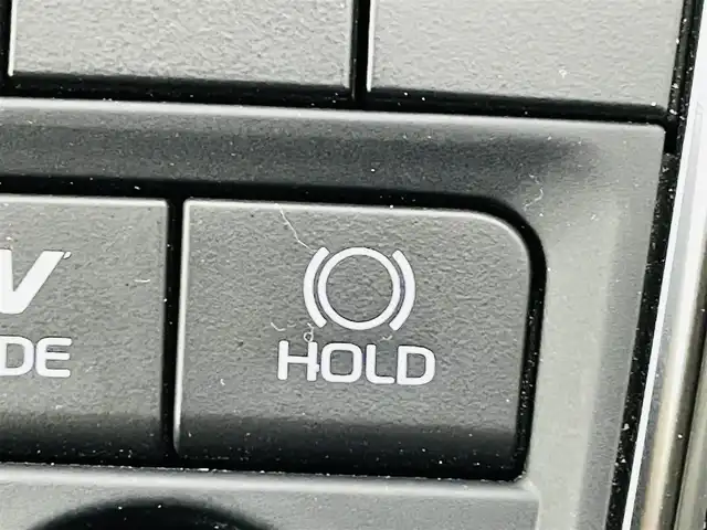 トヨタ カムリ G レザーパッケージ 福島県 2022(令4)年 1.9万km プラチナホワイトパールマイカ トヨタセーフティセンス/・アダプティブクルーズコントロール/・レーントレーシングアシスト/・レーンディパーチャーアラート/・オートマチックハイビーム/・衝突被害軽減ブレーキ/純正ディスプレイオーディオ/・ナビ/フルセグTV/BT/USB/Miracast/FM/AM/・バックカメラ/・アラウンドビューモニター/・ビルトインETC/・社外ドライブレコーダー（前後）/レザーシート/・D+N席シートヒーター/・D+N席パワーシート/革巻きステアリング/・ステアリングスイッチ/電動リアゲート/電子パーキング/・オートブレーキホールド/プッシュスタート/・スマートキー/・スペアキー1本/純正エンジンスターター(動作確認済)/電動格納ミラー/・オートミラー/・ウィンカーミラー/積込みスタッドレスタイヤ（215/55R17）/・社外AW(ECO FORME)/純正フロアマット/純正ドアバイザー