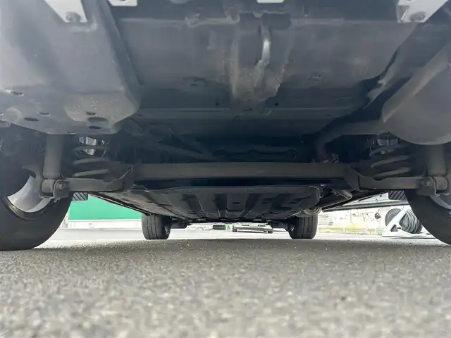 ホンダ ヴェゼル ハイブリッド e:HEV X 宮城県 2023(令5)年 3.7万km プラチナホワイトパール ワンオーナー/ホンダセンシング/・衝突軽減ブレーキ/・誤発進抑制機能/・後方誤発進抑制機能/・近距離衝突軽減ブレーキ/・歩行者事故低減ステアリング/・路外逸脱抑制機能/・渋滞追従機能付アダプティブクルーズコントロール/・車線維持支援システム/・先行車発進お知らせ機能/・標識認識機能/・オートハイビーム/・パーキングセンサーシステム/ブラインドスポットインフォメーション/社外9インチナビ/(フルセグTV/CD/DVD/SD/USB/BT)/車線逸脱踏み間違い衝突軽減システム/ドライブレコーダー/ETC/オートエアコン/ダウンヒルアシスト/パドルシフト/ステアリングスイッチ/ドライブセレクト/アイドリングストップ/オートライト/ふらつき防止/レベライザー/プッシュスタート＆スマートキー/ウインカー付き電動格納ミラー/ドアバイザー/スペアキー/LEDヘッドライト/フォグランプ/純正フロアマット/純正16インチAW