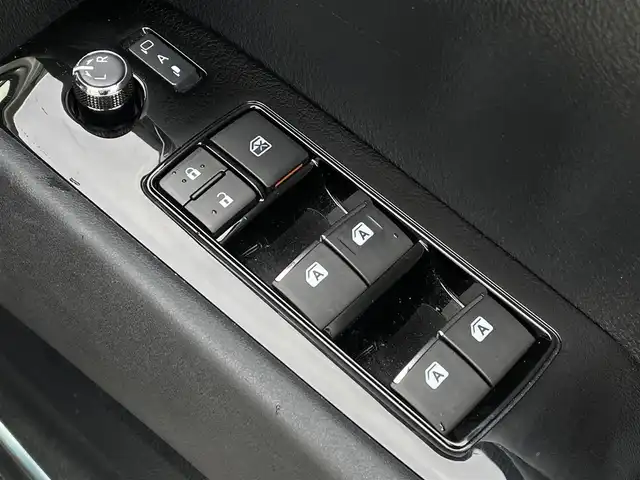 トヨタ アルファード S Cパッケージ 山形県 2016(平28)年 7.4万km ラグジュアリーホワイトパールクリスタルシャインガラスフレーク 当店買取車/　モデリスタエアロ/　純正１０型ナビ/　純正後席モニター/　ステアリングヒーター/　レーダークルーズコントロール/　バックカメラ/　両側パワースライド/　オットマン/　Ｄ／Ｎパワーシート/　ＰＷバックドア/　LEDヘッドライト/　ETC/　保証書・取説・スペアキー