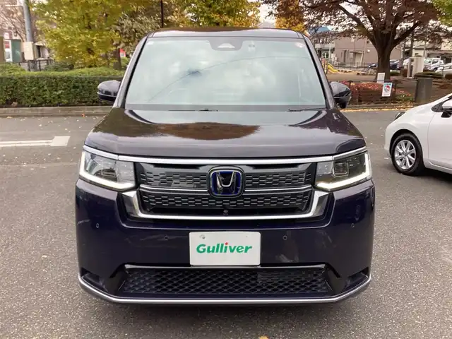 ホンダ ステップワゴン スパーダ eHEV プレミアムライン 神奈川県 2022(令4)年 1.1万km トワイライトミストブラックパール ワンオーナー/純正11.4型メモリーナビゲーション/Bluetooth　フルセグ　SD　CD　DVD　AppleCarPlay USB/フリップダウンモニタ/ドライブレコーダー/両側電動スライドドア/ホンダセンシング/マルチビューカメラ/ブラインドスポットインフォメーション/衝突軽減ブレーキ/歩行者事故低減ステアリング/渋滞追従機能付アダプティブクルーズコントロール/車線維持支援システム/先行車発進お知らせ機能/オートハイビーム/アダプティブドライビングビーム/誤発進抑制機能/近距離衝突軽減ブレーキ/路外逸脱抑制機能/トラフィックジャムアシスト/標識認識機能/ハーフレザーシート/前席二列目シートヒーター/ETC/パワーバックドア/電動サイドブレーキ/ブレーキオートホールド/2列目オットマン/革巻きステアリング/ステアリングスイッチ/パドルシフト/プッシュスタート/電動格納ミラー/純正フロアマット/ドアバイザー/オートライト/LEDヘッドライト/フォグライト/純正17インチアルミホイル