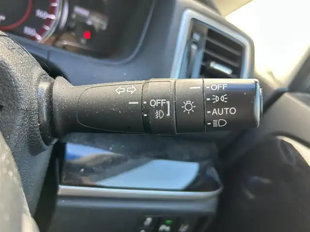 ホンダ オデッセイ アブソルート・EXホンダセンジング 滋賀県 2019(平31)年 6.1万km スーパープラチナメタリック 純正メーカーナビ/（AM/FM/CD/DVD/TVフルセグ//Bluetooth/USB/SD）/衝突軽減ブレーキ/両側パワースライドドア/レーンキープアシスト/レーダークルーズコントロール/コーナーセンサー/横滑り防止/ETC2.0/ステアリングスイッチ/ブラインドスポットモニター/360度カメラ（フロント/サイド/リア）/パーキングサポート/ハンズフリー/ECON/電動格納ミラー/シートヒーターD/N/プッシュスタート/スマートキー/アイドリングストップ/後席オットマン/HDMI/USB/ドライブレコーダー前後/パドルシフト/純正ドアバイザー/純正フロアマット/後席エアコン/オートライト/フロントフォグ