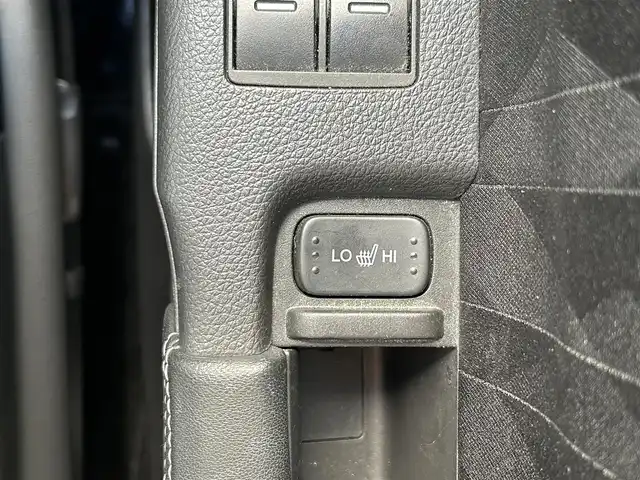 ホンダ オデッセイ アブソルート・EXホンダセンジング 滋賀県 2019(平31)年 6.1万km スーパープラチナメタリック 純正メーカーナビ/（AM/FM/CD/DVD/TVフルセグ//Bluetooth/USB/SD）/衝突軽減ブレーキ/両側パワースライドドア/レーンキープアシスト/レーダークルーズコントロール/コーナーセンサー/横滑り防止/ETC2.0/ステアリングスイッチ/ブラインドスポットモニター/360度カメラ（フロント/サイド/リア）/パーキングサポート/ハンズフリー/ECON/電動格納ミラー/シートヒーターD/N/プッシュスタート/スマートキー/アイドリングストップ/後席オットマン/HDMI/USB/ドライブレコーダー前後/パドルシフト/純正ドアバイザー/純正フロアマット/後席エアコン/オートライト/フロントフォグ