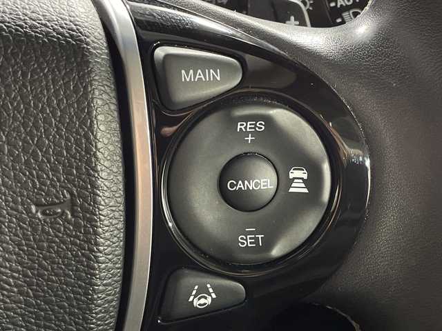 ホンダ オデッセイ アブソルート・EXホンダセンジング 神奈川県 2019(平31)年 6.1万km スーパープラチナメタリック ホンダセンシング/純正9型ナビ【VXM-197VFNi】/・BT/フルセグTV/SD/CD/DVD/HDNI/USB/全方位カメラ/両側電動スライドドア/ECON/コーナーセンサー/アイドリングストップ機能/スマートキー/プッシュスタートボタン/ビルトインETC2.0/前後ドライブレコーダー/ハーフレザーシート/パワーシート(D/N)/シートヒーター(D/N)/革巻きステアリング/ステアリングスイッチ/Autoライト/パドルシフト/オットマン/LEDヘッドライト/フォグランプ/電動格納ミラー/ウィンカーミラー/純正フロアマット/純正17インチアルミホイール/純正ドアバイザー