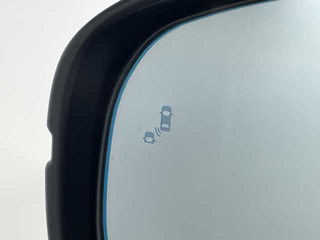 ホンダ オデッセイ アブソルート・EXホンダセンジング 神奈川県 2019(平31)年 6.1万km スーパープラチナメタリック ホンダセンシング/純正9型ナビ【VXM-197VFNi】/・BT/フルセグTV/SD/CD/DVD/HDNI/USB/全方位カメラ/両側電動スライドドア/ECON/コーナーセンサー/アイドリングストップ機能/スマートキー/プッシュスタートボタン/ビルトインETC2.0/前後ドライブレコーダー/ハーフレザーシート/パワーシート(D/N)/シートヒーター(D/N)/革巻きステアリング/ステアリングスイッチ/Autoライト/パドルシフト/オットマン/LEDヘッドライト/フォグランプ/電動格納ミラー/ウィンカーミラー/純正フロアマット/純正17インチアルミホイール/純正ドアバイザー