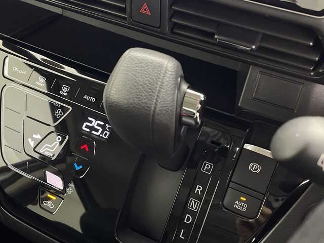 日産 ルークス HWS Gターボ プロパイロットED 鹿児島県 2024(令6)年 0.9万km ホワイトパール 純正9インチディスプレイオーディオ/(BT/AM/FM/HDMI/フルセグTV)/プロパイロット/エマージェンシーブレーキ/アラウンドビューモニター/オートマチックハイビーム/アイドリングストップ/バックカメラ/両側パワースライドドア/純正15インチアルミホイール/純正LEDヘッドライト/純正フロアマット/レーンキープアシスト/前後コーナーセンサー/ターボ