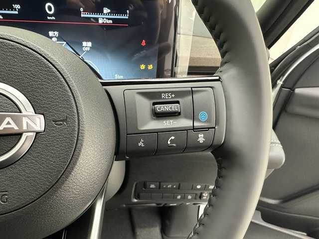 日産 セレナ e－パワー ハイウェイスター V 兵庫県 2025(令7)年 0.1千km パールⅡ 登録済未使用車/純正ディスプレイオーディオ/純正メモリナビ/（Bluetooth/USB/HDMI/フルセグ）/純正ミラー内蔵ドライブレコーダー/アラウンドビューモニター/インテリジェントルームミラー/プロパイロット/エマージェンシーブレーキ/LKA/BSM/ACC/コーナーセンサー/ビルトインETC2.0/両側パワースライドドア/ワイヤレス充電/オートハイビーム/LEDヘッドライト/LEDフォグランプ/純正16インチアルミホイール/スペアキー×１