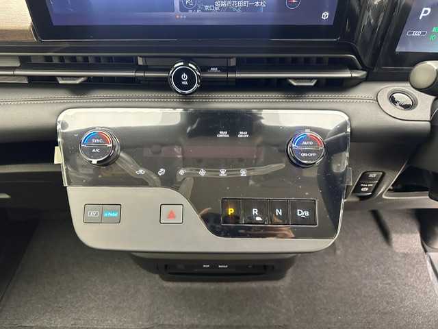 日産 セレナ e－パワー ハイウェイスター V 兵庫県 2025(令7)年 0.1千km パールⅡ 登録済未使用車/純正ディスプレイオーディオ/純正メモリナビ/（Bluetooth/USB/HDMI/フルセグ）/純正ミラー内蔵ドライブレコーダー/アラウンドビューモニター/インテリジェントルームミラー/プロパイロット/エマージェンシーブレーキ/LKA/BSM/ACC/コーナーセンサー/ビルトインETC2.0/両側パワースライドドア/ワイヤレス充電/オートハイビーム/LEDヘッドライト/LEDフォグランプ/純正16インチアルミホイール/スペアキー×１