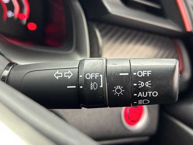 ホンダ シビック タイプR 三重県 2019(令1)年 5.8万km チャンピオンシップホワイト /禁煙車//ワンオーナー//純正ナビ//バックカメラ//クルーズコントロール//電子パーキング//アイドリングストップ//ビルトインETC//18インチレイズアルミホイール//プッシュスタート//ステアリングスイッチ//LEDヘッドライト//オートライト//オートワイパー