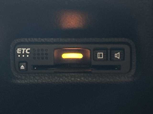 ホンダ シビック タイプR 三重県 2019(令1)年 5.8万km チャンピオンシップホワイト /禁煙車//ワンオーナー//純正ナビ//バックカメラ//クルーズコントロール//電子パーキング//アイドリングストップ//ビルトインETC//18インチレイズアルミホイール//プッシュスタート//ステアリングスイッチ//LEDヘッドライト//オートライト//オートワイパー