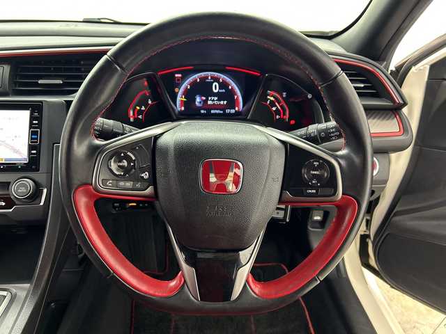 ホンダ シビック タイプR 三重県 2019(令1)年 5.8万km チャンピオンシップホワイト /禁煙車//ワンオーナー//純正ナビ//バックカメラ//クルーズコントロール//電子パーキング//アイドリングストップ//ビルトインETC//18インチレイズアルミホイール//プッシュスタート//ステアリングスイッチ//LEDヘッドライト//オートライト//オートワイパー