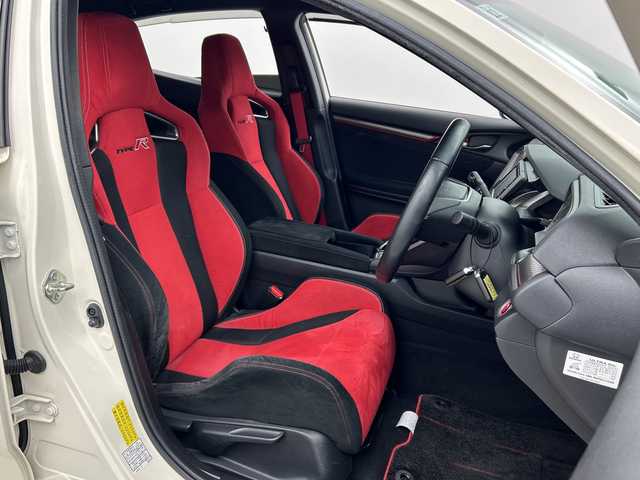 ホンダ シビック タイプR 三重県 2019(令1)年 5.8万km チャンピオンシップホワイト /禁煙車//ワンオーナー//純正ナビ//バックカメラ//クルーズコントロール//電子パーキング//アイドリングストップ//ビルトインETC//18インチレイズアルミホイール//プッシュスタート//ステアリングスイッチ//LEDヘッドライト//オートライト//オートワイパー