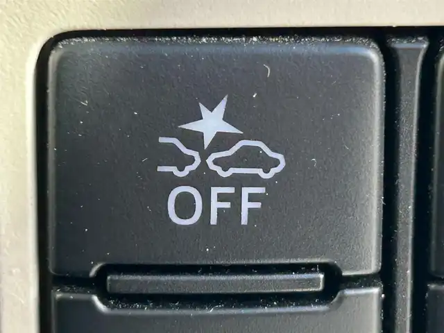 ダイハツ ムーヴ キャンバス G メイクアップ リミテッド　SAⅢ 静岡県 2020(令2)年 3.3万km パールホワイトⅢ/ファインミントメタリック 2トーン 純正8型ナビ/（フルセグTV/FM/AM/Bluetooth/CD/DVD/iPod）/両側電動スライド/全周囲カメラ/ETC/オートライト/オートハイビーム/LEDライト/スマートキー/プッシュスタート/ベンチシート/フルフラットシート/純正フロアマット