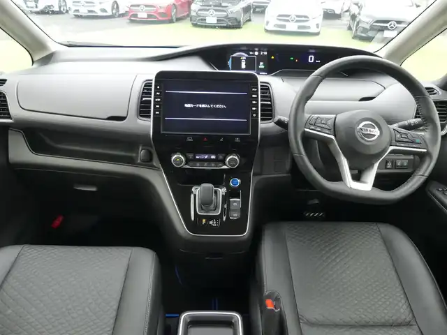 日産 セレナ e－パワー ハイウェイスター V 千葉県 2021(令3)年 3.5万km ブリリアントホワイトパール エマージェンシーブレーキ/プロパイロット/インテリジェントクルーズコントロール/インテリジェントルームミラー/ハンズフリー両側パワースライドドア/純正SDナビ/地デジTV/【BD/DVD/CD再生機能　Bluetooth接続】/アラウンドビューモニター/ドライブレコーダー/革巻きステアリング/ステアリングスイッチ/ETC/LEDヘッドライト/フォグライト/ウインカーミラー/コーナーセンサー/純正15インチアルミホイル/サイド/カーテンエアバッグ/インテリジェントキー