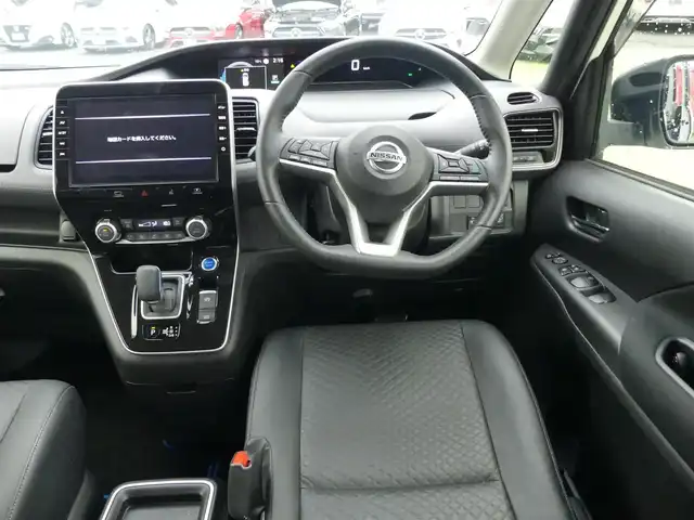 日産 セレナ e－パワー ハイウェイスター V 千葉県 2021(令3)年 3.5万km ブリリアントホワイトパール エマージェンシーブレーキ/プロパイロット/インテリジェントクルーズコントロール/インテリジェントルームミラー/ハンズフリー両側パワースライドドア/純正SDナビ/地デジTV/【BD/DVD/CD再生機能　Bluetooth接続】/アラウンドビューモニター/ドライブレコーダー/革巻きステアリング/ステアリングスイッチ/ETC/LEDヘッドライト/フォグライト/ウインカーミラー/コーナーセンサー/純正15インチアルミホイル/サイド/カーテンエアバッグ/インテリジェントキー