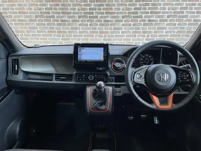 ホンダ Ｎ ＯＮＥ RS 岩手県 2021(令3)年 1.6万km クリスタルブラックパール 6速マニュアルミッション/無限カーボンシフトノブ/ターボ/ホンダセンシング/衝突軽減ブレーキ/歩行者事故低減ステアリング/路外逸脱抑制機能/アダプティブクルーズコントロール/車線維持支援機能/オートハイビーム/パーキングセンサー/オートブレーキホールド/横滑り防止装置/アイドリングストップ/前席シートヒーター/純正ナビ/フルセグTV/バックカメラ/ETC/フルLEDヘッドライト/LEDフォグライト/純正１５インチアルミホイール