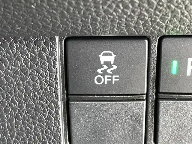 ホンダ Ｎ ＯＮＥ RS 岩手県 2021(令3)年 1.6万km クリスタルブラックパール 6速マニュアルミッション/無限カーボンシフトノブ/ターボ/ホンダセンシング/衝突軽減ブレーキ/歩行者事故低減ステアリング/路外逸脱抑制機能/アダプティブクルーズコントロール/車線維持支援機能/オートハイビーム/パーキングセンサー/オートブレーキホールド/横滑り防止装置/アイドリングストップ/前席シートヒーター/純正ナビ/フルセグTV/バックカメラ/ETC/フルLEDヘッドライト/LEDフォグライト/純正１５インチアルミホイール