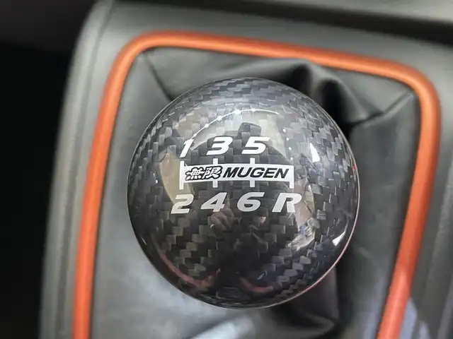 ホンダ Ｎ ＯＮＥ RS 岩手県 2021(令3)年 1.6万km クリスタルブラックパール 6速マニュアルミッション/無限カーボンシフトノブ/ターボ/ホンダセンシング/衝突軽減ブレーキ/歩行者事故低減ステアリング/路外逸脱抑制機能/アダプティブクルーズコントロール/車線維持支援機能/オートハイビーム/パーキングセンサー/オートブレーキホールド/横滑り防止装置/アイドリングストップ/前席シートヒーター/純正ナビ/フルセグTV/バックカメラ/ETC/フルLEDヘッドライト/LEDフォグライト/純正１５インチアルミホイール