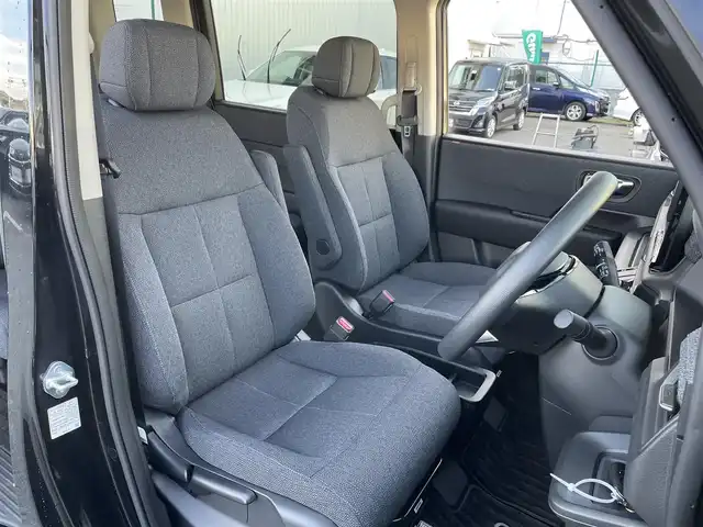 ホンダ ステップワゴン eHEV エアー 東京都 2024(令6)年 1.1万km クリスタルブラックパール ホンダセンシング/両側パワースライドドア/ホンダGATHERS純正ナビ/（CD、DVD、BT、TV、SD）/ACC/Ｂカメラ/コーナーセンサー/ステアリングアシスト/純正ＬＥＤ/オートホールド/ＩＳＯＦＩＸ/純正フロアマット/ＥＴＣ