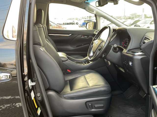 トヨタ ヴェルファイア Z Gエディション 徳島県 2019(令1)年 8.8万km ブラック 社外11型SDナビ　EX11Z/（ラジオ/フルセグ/DISC/BT/USB）/10.1型フリップダウンモニター/バックカメラ/追従式クルーズコントロール/ステアリングヒーター/前席シートヒーター/前席パワーシート/前席エアーシート/前後コーナーセンサー/両側電動スライドドア/LEDヘッドライト/パワーバックドア/先行者発進告知/純正18インチAW/社外ドライブレコーダー