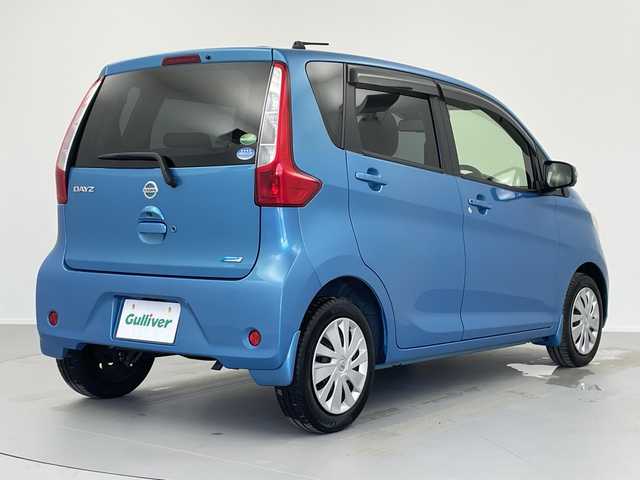 日産 デイズ X Vセレ +SeftyⅡ 奈良県 2015(平27)年 0.4万km シリカグリーン 純正オーディオ/バックカメラ/アラウンドビューモニター/FM/AM/AUX/純正ドアバイザー/純正フロアマット/電格ウインカーミラー/プッシュスタート