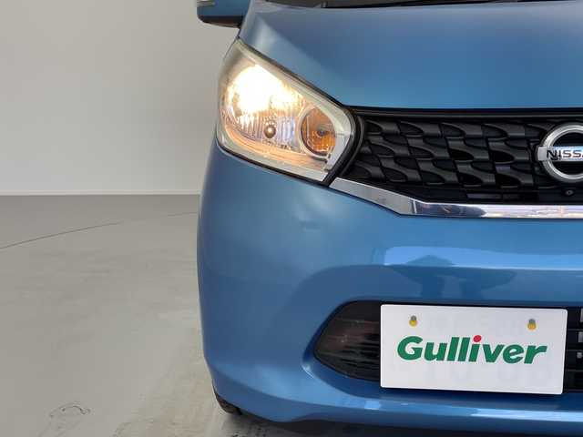 日産 デイズ X Vセレ +SeftyⅡ 奈良県 2015(平27)年 0.4万km シリカグリーン 純正オーディオ/バックカメラ/アラウンドビューモニター/FM/AM/AUX/純正ドアバイザー/純正フロアマット/電格ウインカーミラー/プッシュスタート