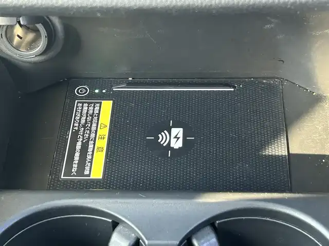 ホンダ ＺＲ－Ｖ ハイブリッド e:HEV Z 岡山県 2024(令6)年 4万km プラチナホワイトパール 登録時走行距離39348km/純正9インチナビ/フルセグTV(AM.FM.TV.BT)/全方位カメラ/ETC2.0/ブラインドスポットモニター/シートヒーター/ステアリングヒーター/クリアランスソナー/衝突軽減ブレーキ/横滑り防止装置/クルーズコントロール(追従走行あり)/車線逸脱警報（レーンキープアシスト）/オートライト/オートマチックハイビーム/アイドリングストップ/電動リアゲート/18インチ純正AW/純正フロアマット/レザーシート/D+N席パワシート/保証書/取扱説明書