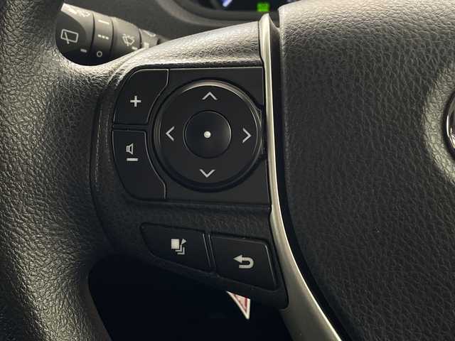 トヨタ ノア ハイブリッド X 兵庫県 2014(平26)年 8.4万km ホワイトパールクリスタルシャイン ・純正9インチナビ（NSZT-Y64T）/CD/DVD/SD/Bluetooth/TV/・バックカメラ/・ビルトインETC/・社外フリップダウンモニター/・ステアリングスイッチ/・フロント、リアエアロ/・LEDヘッドライト/・オートライト/・助手席側パワースライドドア/・純正アルミホイール/・純正フロアマット/・スマートキー