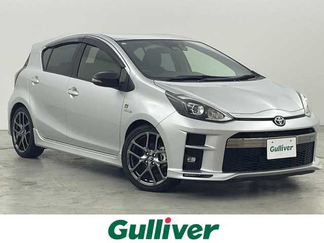 トヨタ アクア G GRスポーツ 17インチPKG 福岡県 2018(平30)年 6.6万km シルバーM ＧＲエアロパーツ　/社外ナビ（フルセグＴ）　/バックカメラ　/ＥＴＣ　/前方ドライブレコーダー　/クルーズコントロール　/衝突被害軽減ブレーキ　/レーンキープ　/先行車発進お知らせ　/ＧＲ専用ハーフレザーシート　/ＬＥＤ