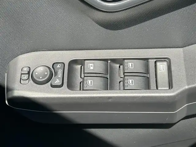 ダイハツ タフト G 愛媛県 2020(令2)年 3.8万km フォレストカーキメタリック 社外SDナビ/フルセグテレビ CD DVD Bluetooth/バックカメラ/ガラスルーフ/純正15インチAW/シートヒーター/スマートキー/スペアキー有/純正ETC/LEDオートヘッドライト/衝突軽減システム/社外ドライブレコーダー/横滑り防止機能/フォグランプ/コーナーセンサー/電子パーキング/プッシュスタート/パワーステアリング/パワーウィンドウ