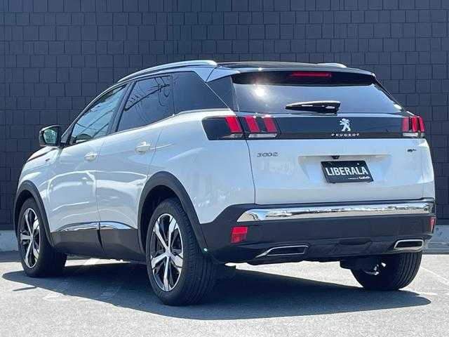 プジョー ３００８ GT ブルー HDi 埼玉県 2018(平30)年 6.7万km 白Ⅱ ハーフレザーシート/ＡＣＣ/純正ナビゲーションシステム/(Bluetooth/USB/フルセグ)/バックカメラ/電動リアゲート/純正１８インチアルミホイール/ＥＴＣ/ドライブレコーダー