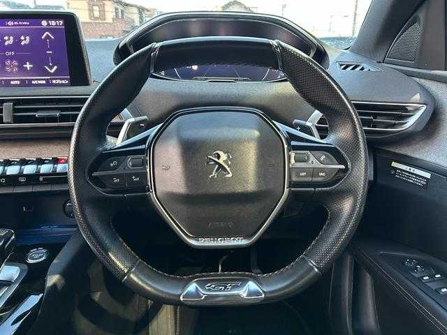 プジョー ３００８ GT ブルー HDi 埼玉県 2018(平30)年 6.7万km 白Ⅱ ハーフレザーシート/ＡＣＣ/純正ナビゲーションシステム/(Bluetooth/USB/フルセグ)/バックカメラ/電動リアゲート/純正１８インチアルミホイール/ＥＴＣ/ドライブレコーダー
