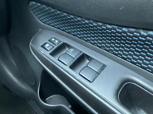 日産 ノート X DIG－S 鳥取県 2016(平28)年 5.3万km 茶 スーパーチャージャー/純正ナビ／フルセグ／ＤＶＤ／ＣＤ／ＢＴ/アラウンドビュー/ＥＴＣ/エマージェンシーブレーキ/レーンキープアシスト/ＬＥＤヘットライト/オートライト/プッシュスタート/アイドリングストップ/ウィンカーミラー/フォグライト/フロアマット/ドアバイザー