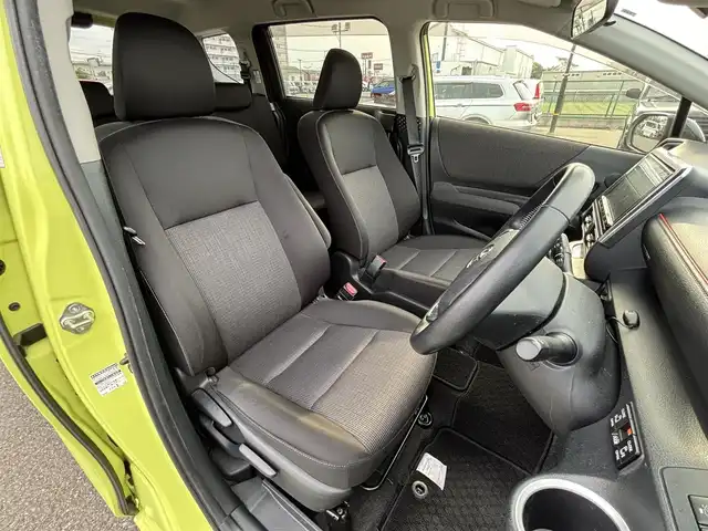 トヨタ シエンタ ファンベースG 大分県 2019(令1)年 3.6万km ブラックマイカ/エアーイエロー 2トーン ・純正SDナビ(CD.DVD.BT.SD)/・全方位カメラ/・フルセグテレビ/・衝突軽減ブレーキ/・コーナーセンサー/・両側パワースライドドア/・ETC/・ドライブレコーダー/・ステアリングリモコン/・オートハイビーム/・スマートキー