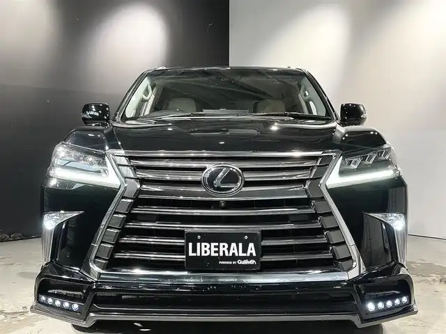 レクサス ＬＸ 570 道央・札幌 2016(平28)年 4.2万km ブラック 純正メーカーナビ(フルセグTV/BT/SD/CD/DVD)/クールBOX/電動サンルーフ/ホワイトレザーシート/パワーシート(全席)/シートヒーター(D/N)/シートベンチレーション(D/N)/エアサスペンション(乗降モード付)/パノラミックビューモニター/本木目+本革ステアリング/ステアリングヒーター/ヘッドアップディスプレイ/三眼LEDヘッドランプ/LEDシーケンシャルシグナルランプ(前後)/ブラインドスポットモニター/リアクロストラフィックアラート/LexusSafetySystem+/・プリクラッシュセーフティ/・レーダークルーズコントロール/・レーンディパーチャーアラート/・アダプティブハイビームシステム/社外エアロ(フロント/リア)/純正21インチ切削光輝アルミホイール