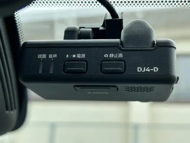日産 セレナ e－パワー ハイウェイスター V 佐賀県 2020(令2)年 6.2万km ダークメタルグレー/ダイヤモンドブラック 7人乗り/プロパイロット/エマージェンシーブレーキ/インテリジェントクルーズコントロール/側方/後側方支援/前後ソナー/パーキングアシスト/純正10インチナビ/・アラウンドビューモニター/・フルセグTV/BT/CD/DVD/フリップダウンモニター/純正ドラレコ(DJ4－D)/両側パワースライドドア/LEDヘッドライト/オートライト/ETC/純正16インチAW/プッシュスタート/電動格納ミラー/ドアバイザー/ISOFIX/エアバックW/サイド/カーテン/スペアキー×１