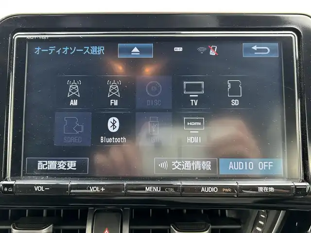 トヨタ Ｃ－ＨＲ G 群馬県 2017(平29)年 3.6万km ホワイトパールクリスタルシャイン 純正SDナビ/（CD/DVD/SD/Bluetooth/FM/AM/フルセグTV）/クルーズコントロール/純正前方ドラレコ（DRT-H66A）/バックカメラ/前席シートヒーター・エアシート/衝突被害軽減ブレーキ/レーンキープアシスト/ブラインドスポットモニター/LEDヘッドライト/オートライト/電子パーキング/オートブレーキホールド/プッシュスタート/純正18インチアルミホイール/純正フロアマット/純正ETC/自動防眩ミラー/保証書/取扱説明書/スペアキー