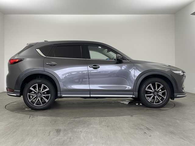 マツダ ＣＸ－５ 25S Lパッケージ 兵庫県 2017(平29)年 7.2万km マシーングレープレミアムM ・純正ナビ&TV&CD&DVD&BT&USB&AUX/・BOSEサウンドシステム/・バック＆サイドカメラ/・社外フリップダウンモニター/・衝突軽減ブレーキ/・レーンキープアシスト/・クリアナンスソナー/・レーダークルーズコントロール/・レザーシート/・前席パワーシート/・全席シートヒーター/・ステアリングヒーター/・ETC/・前後ドライブレコーダー/・パワーバックドア/・LEDライト/・純正19インチアルミホイール/・純正フロアマット/・革巻きステアリング/・電動パーキングブレーキ/・ブレーキホールド/・アイドリングストップ/・スマートキー/・プッシュスタート/・カーテンエアバック/・W＋サイドエアバック