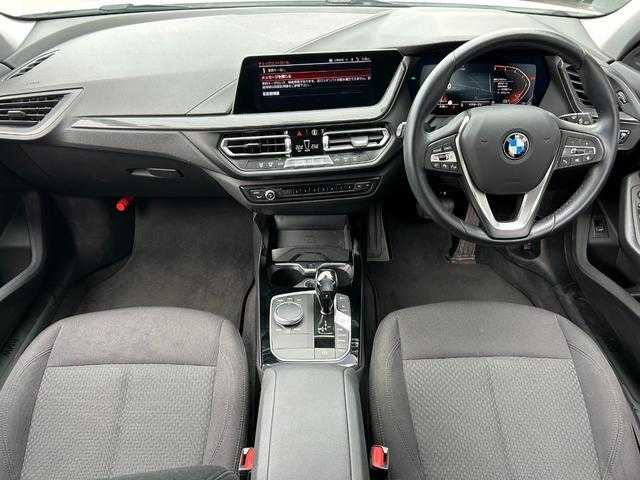 ＢＭＷ ＢＭＷ １１８ｄ プレイ 埼玉県 2021(令3)年 2.2万km 白 ワンオーナー　/Ｂｌｕｅｔｏｏｔｈ接続　/バックカメラ　/ＬＥＤヘッドライト　/アダプティブクルーズコントロール　/前後ドライブレコーダー　/スマートキー
